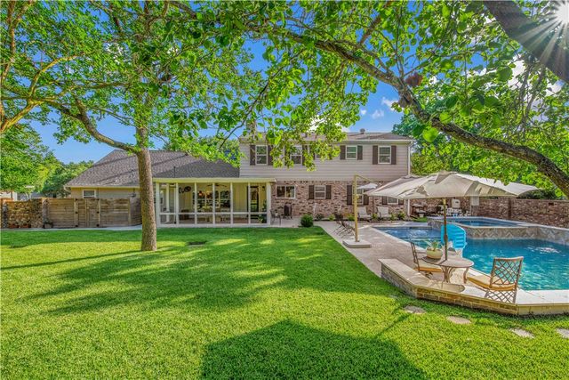 3711 Sunnybrook Lane, Bryan, TX 77802