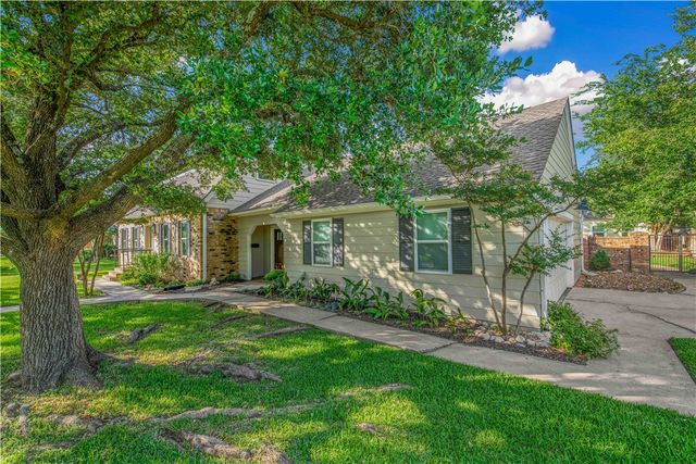 3711 Sunnybrook Lane, Bryan, TX 77802