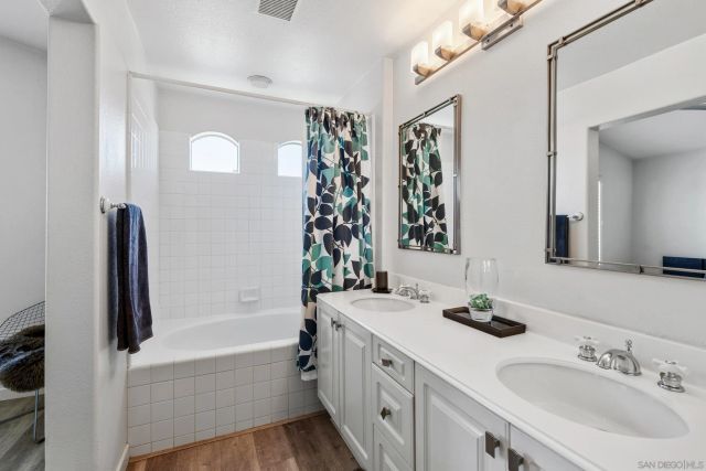 3696 Ruette De Ville, San Diego, CA 92130