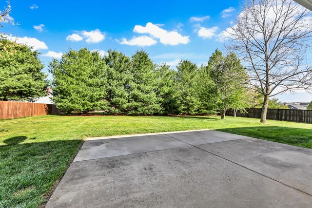 1267 Everwood Dr, Ashland City, TN 37015