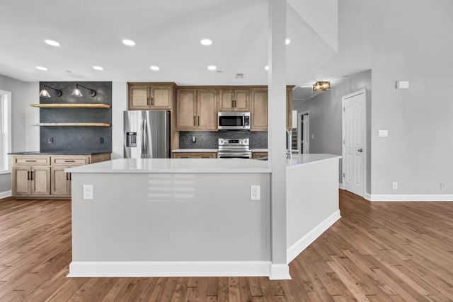 1267 Everwood Dr, Ashland City, TN 37015