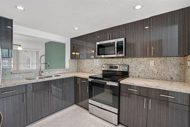 845 NW 91st Ter 845, Plantation, FL 33324