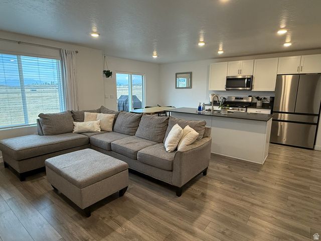 1218 W HIDDEN SPRING DR, Santaquin, UT 84655