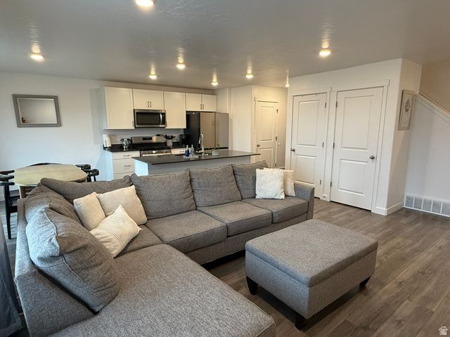 1218 W HIDDEN SPRING DR, Santaquin, UT 84655