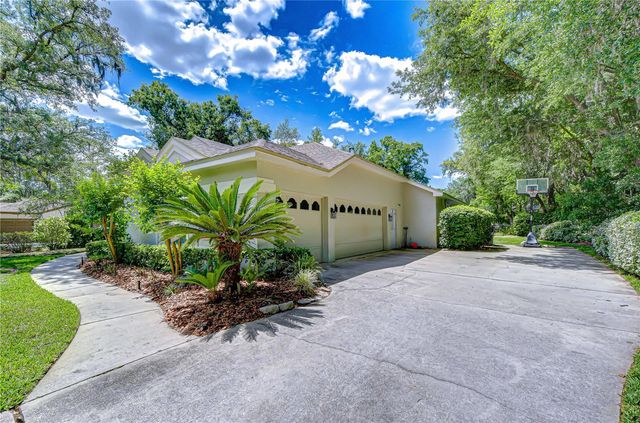 5820 AUDUBON MANOR BOULEVARD, Lithia, FL 33547