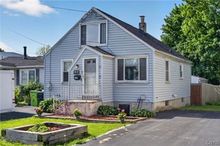 106 Lorenzo Drive, Salina, NY 13206