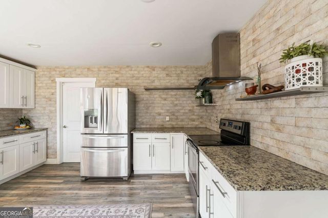 4047 Meadow Way, Marietta, GA 30066