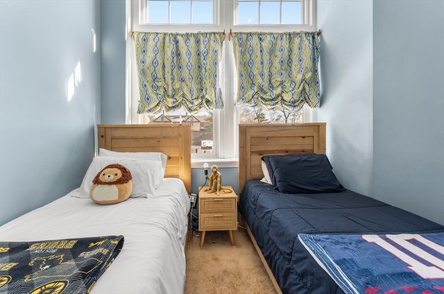 51 Pettee St 31, Newton, MA 02464