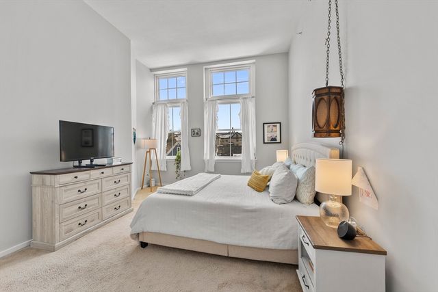 51 Pettee St 31, Newton, MA 02464