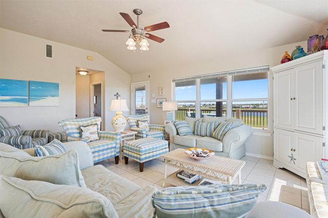 972 Rancho Carribe, Port Bolivar, TX 77650