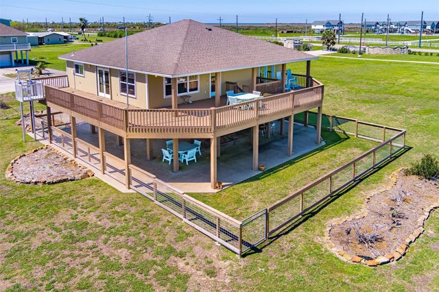972 Rancho Carribe, Port Bolivar, TX 77650