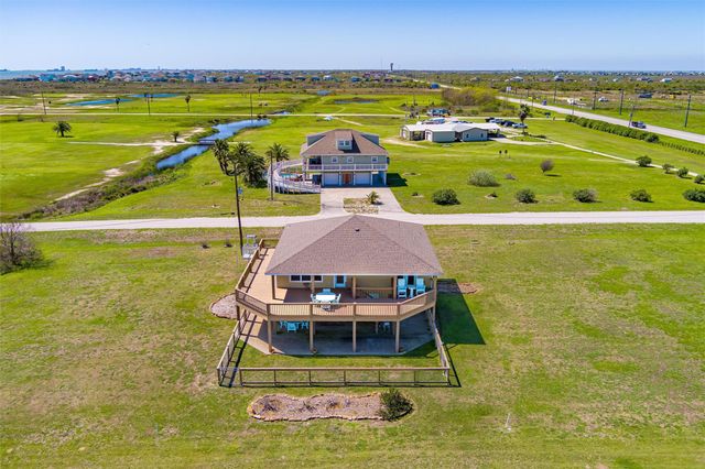 972 Rancho Carribe, Port Bolivar, TX 77650