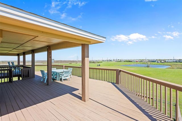 972 Rancho Carribe, Port Bolivar, TX 77650