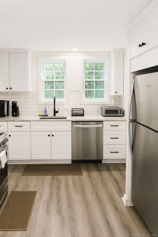 86 Grove Beach Road North, Westbrook, CT 06498