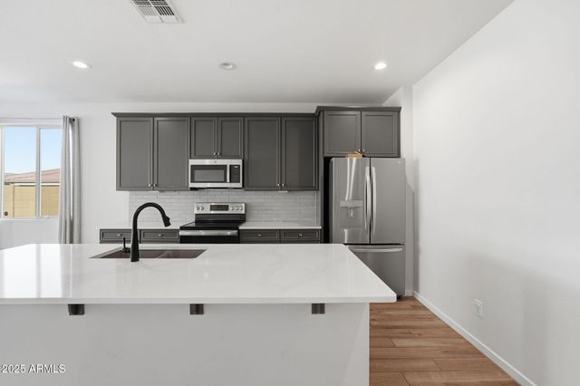 641 S DAVIDSON Lane, Casa Grande, AZ 85122