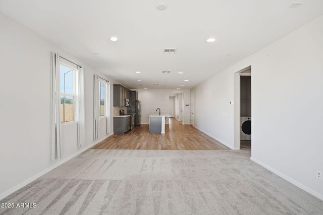 641 S DAVIDSON Lane, Casa Grande, AZ 85122