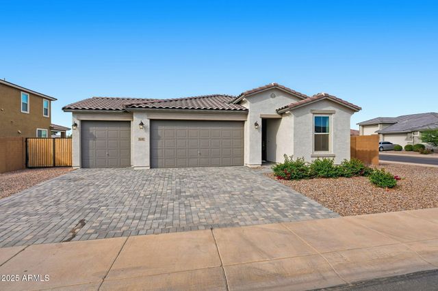 641 S DAVIDSON Lane, Casa Grande, AZ 85122