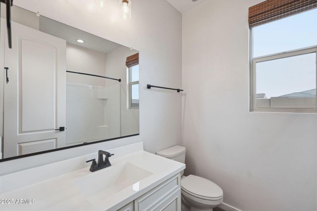 641 S DAVIDSON Lane, Casa Grande, AZ 85122