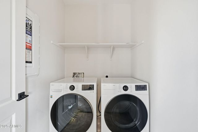 641 S DAVIDSON Lane, Casa Grande, AZ 85122