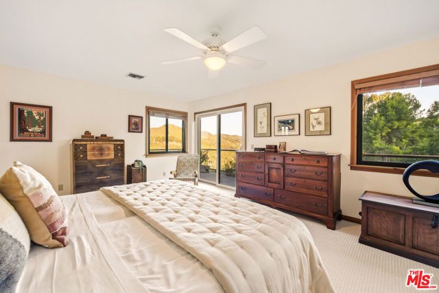 19818 Valley View Drive, Topanga (los Angeles), CA 90290