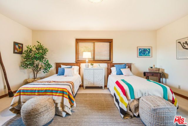 19818 Valley View Drive, Topanga (los Angeles), CA 90290