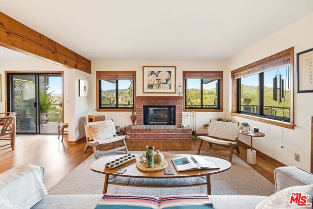 19818 Valley View Drive, Topanga (los Angeles), CA 90290