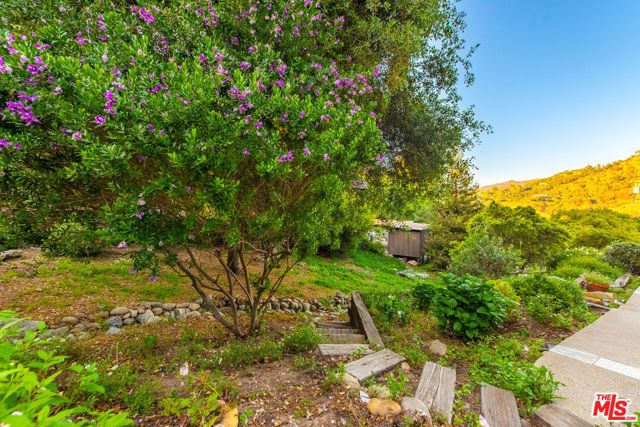 19818 Valley View Drive, Topanga (los Angeles), CA 90290