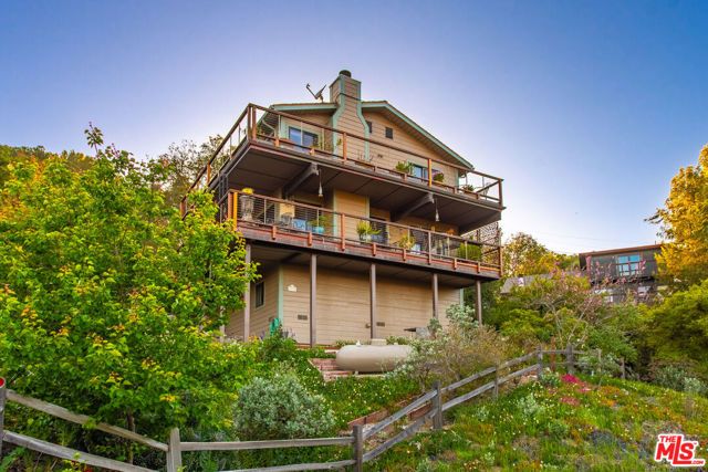 19818 Valley View Drive, Topanga (los Angeles), CA 90290
