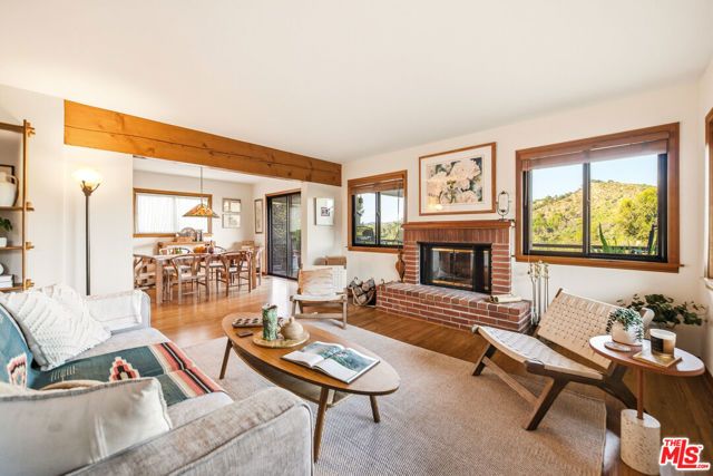 19818 Valley View Drive, Topanga (los Angeles), CA 90290