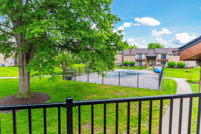 1883 N WATERFRONT DR H, Columbia, MO 65202