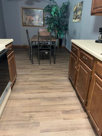 1883 N WATERFRONT DR H, Columbia, MO 65202