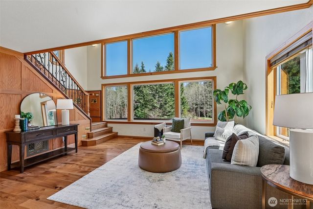 19034 364th Avenue SE, Maple Valley, WA 98038