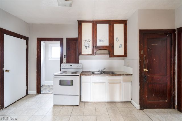 1816 E 34th Street, Lorain, OH 44055