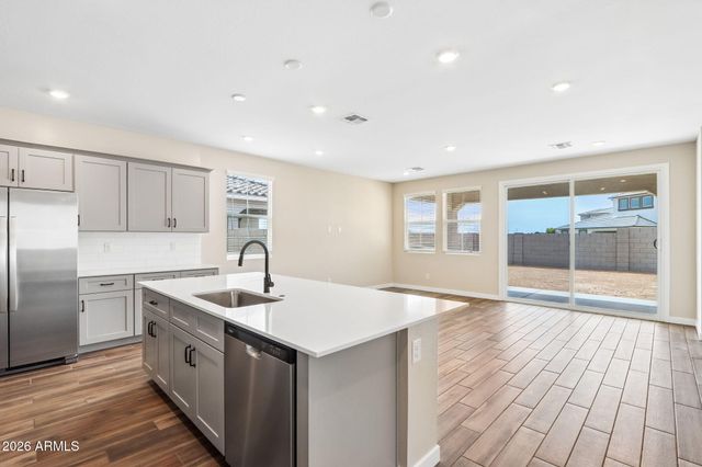 24169 W ATLANTIS Way, Buckeye, AZ 85326