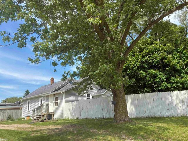 2222 Francisco Street, Flushing, MI 48433