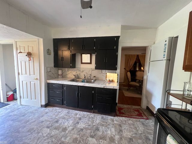 2222 Francisco Street, Flushing, MI 48433