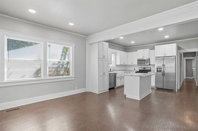 1420 E 8th Street, Okmulgee, OK 74447
