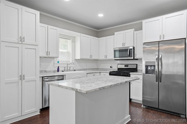 1420 E 8th Street, Okmulgee, OK 74447