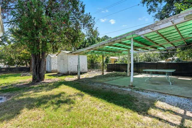 1420 E 8th Street, Okmulgee, OK 74447