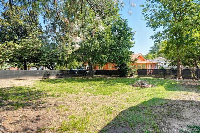 1420 E 8th Street, Okmulgee, OK 74447