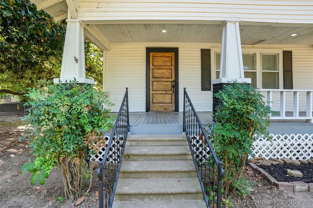 1420 E 8th Street, Okmulgee, OK 74447
