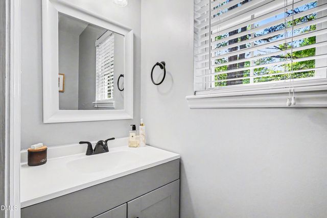 308 Hidden Cellars Drive, Holly Springs, NC 27540