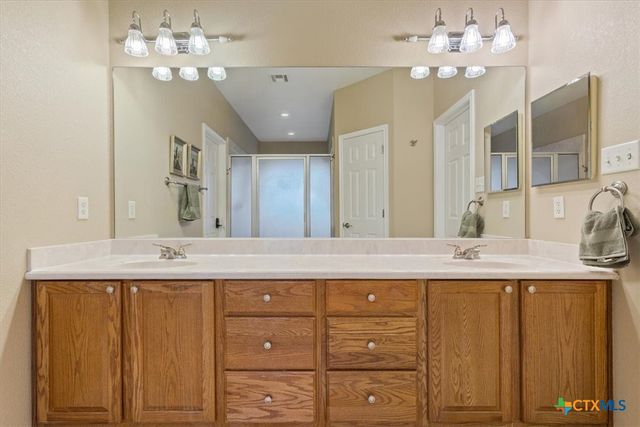 2750 Hester Way, Salado, TX 76571
