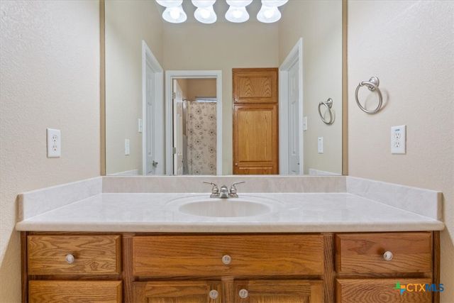 2750 Hester Way, Salado, TX 76571