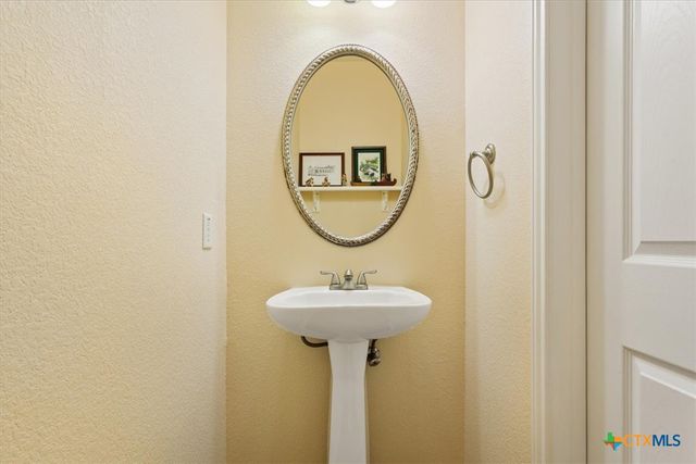 2750 Hester Way, Salado, TX 76571