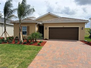 3917 Passion Vine DR, Alva, FL 33920