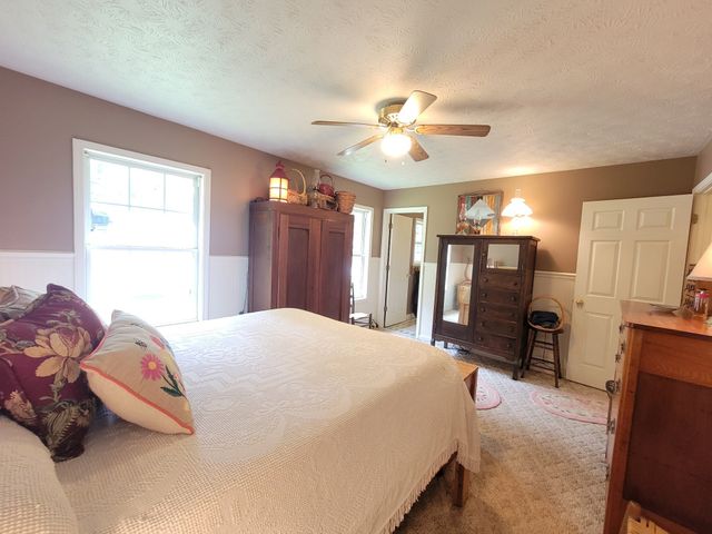 1089 Jim Clark Rd, Erin, TN 37061
