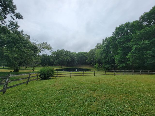 1089 Jim Clark Rd, Erin, TN 37061