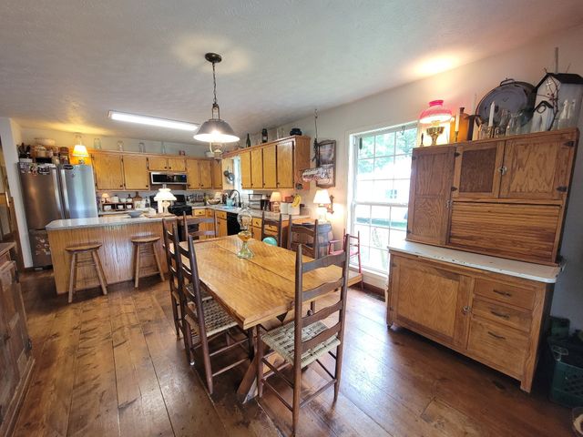 1089 Jim Clark Rd, Erin, TN 37061