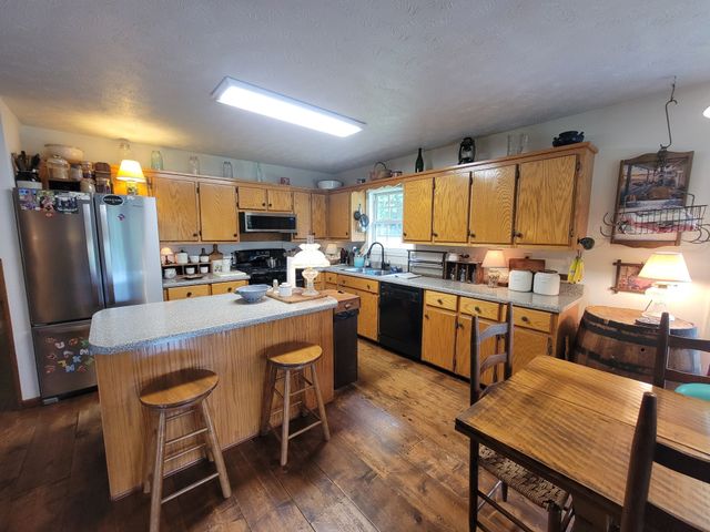 1089 Jim Clark Rd, Erin, TN 37061